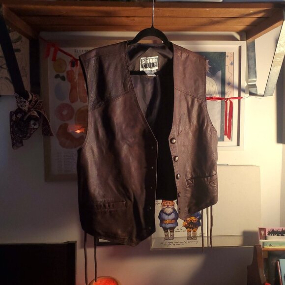 Genuine Leather Vintage Vest - Picture 2 of 6